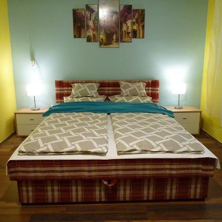 Eper Apartman Дебрецен Экстерьер фото
